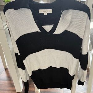 LOFT V-Neck Sweater in Black and White Stripes